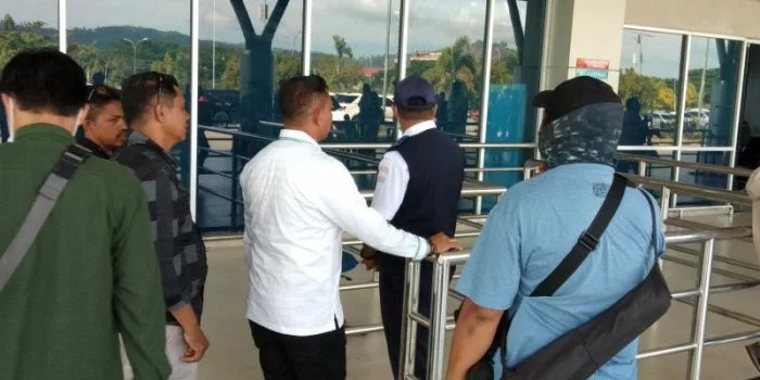 Seorang Wisatawan asal Hong Kong di Raja Ampat Diduga Terinfeksi Virus Corona Seorang Wisatawan asal Hong Kong di Raja Ampat Diduga Terinfeksi Virus Corona