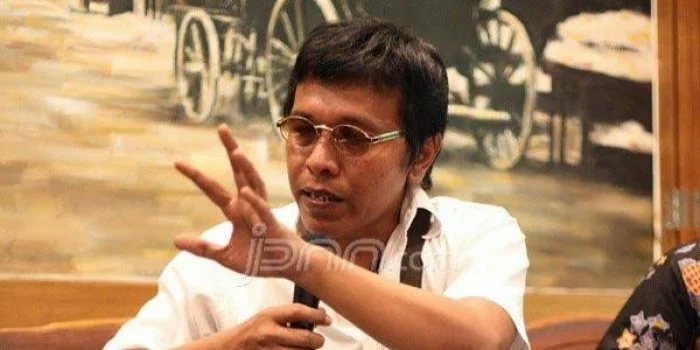 Adrian Napitulu Ungkap Kekhawatiran Kondisi Indonesia Dua Bulan ke Depan Adrian Napitulu Ungkap Kekhawatiran Kondisi Indonesia Dua Bulan ke Depan