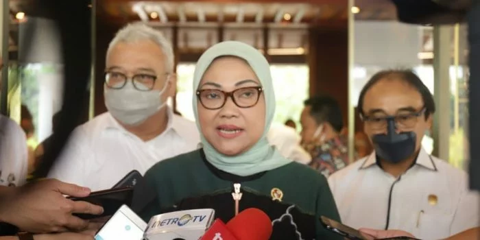 Menaker Ida Fauziyah, Menteri Keempat Jokowi Terpapar Positif Covid-19 Menaker Ida Fauziyah, Menteri Keempat Jokowi Terpapar Positif Covid-19