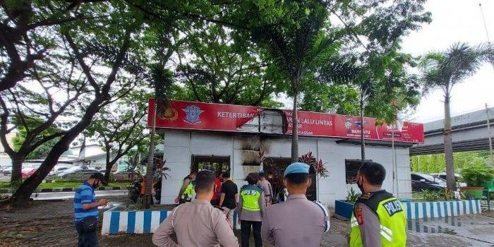 os Polisi Di Makassar Dan Gowa Dilempari Bom Molotov
