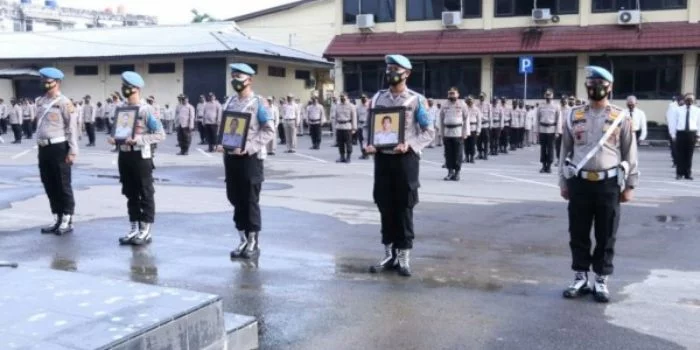 Terlibat Peredaran Gelap Narkoba, 8 Personel Polda Sumsel Dipecat PTDH Polda Sumsel (Humas Polda Sumsel)