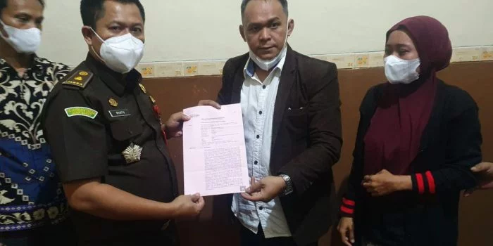Resmi, Kajari Cirebon Hentikan Penuntutan Perkara Pidana Nurhayati