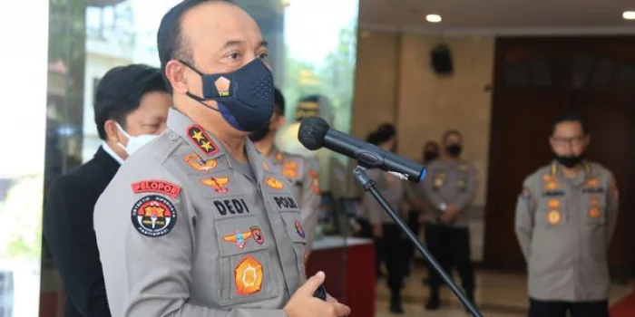 Satgas Damai Cartenz Kirim Bibit Babi ke Yahukimo Satgas Damai Cartenz Kirim Bibit Babi ke Yahukimo