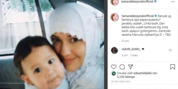 Bulan Sabit Saat Senja di Australia, Tamara Bleszynski Bertemu Islam, Begini Kisahnya Bulan Sabit Saat Senja di Australia, Tamara Bleszynski Bertemu Islam, Begini Kisahnya