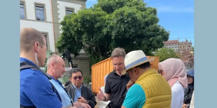 Polisi Wilayah Bern Kesulitan Mencari Emmeril Kahn Putra Ridwan Kamil di Sungai Aare, Air Keruh Arus Kuat Polisi Wilayah Bern Kesulitan Mencari Emmeril Kahn Putra Ridwan Kamil di Sungai Aare, Air Keruh Arus Kuat