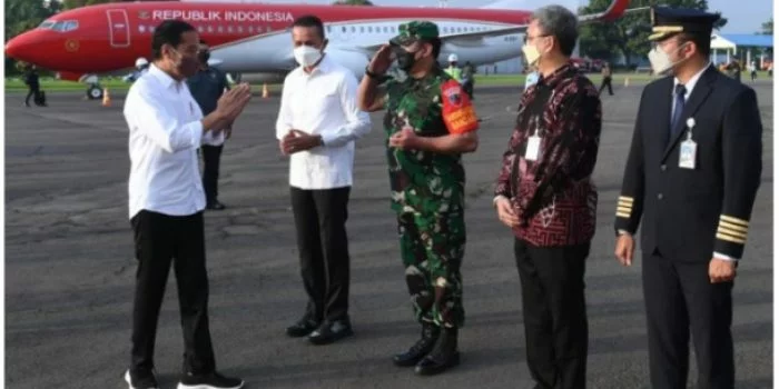 Presiden RI Bertolak Menuju Kota Nias Gunung Sitoli Sumut Presiden RI Bertolak Menuju Kota Nias Gunung Sitoli Sumut