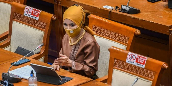 Buah Simalakama Pertamina Saat Naikkan Harga Pertamax