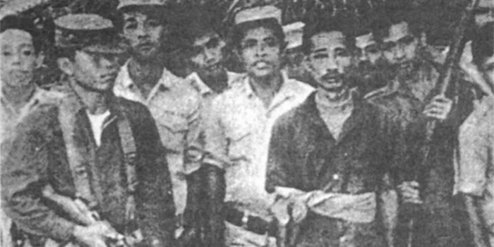 Ketika Tokoh PKI Terbiasa Hidup Borjuis Lupa Diri Beli Rokok Bermerek di Blitar Selatan Ketika Tokoh PKI Terbiasa Hidup Borjuis Lupa Diri Beli Rokok Bermerek di Blitar Selatan