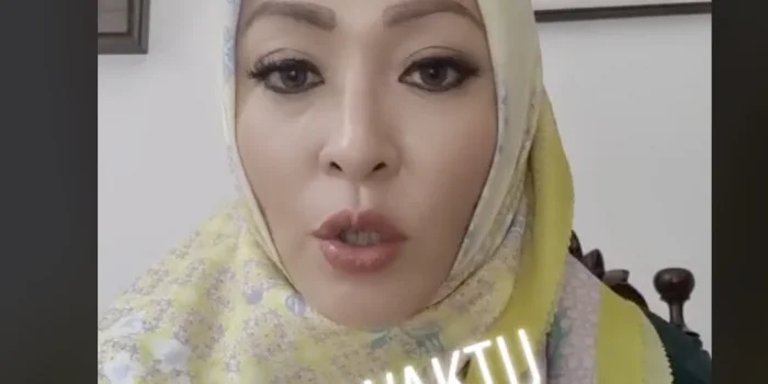 Dimana Keberadaan Kak Seto Saat Angelina Sondakh Ditahan, Keanu Masih Berusia 2,5 Tahun? Begini Faktanya Dimana Keberadaan Kak Seto Saat Angelina Sondakh Ditahan, Keanu Masih Berusia 2,5 Tahun? Begini Faktanya