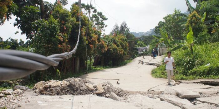 Ada Pergerakan Tanah di Jawa Barat, Ini Penyebabnya Menurut PVMBG Ada Pergerakan Tanah di Jawa Barat, Ini Penyebabnya Menurut PVMBG
