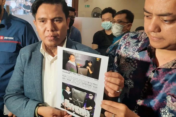 5 Figur Publik Diduga Terlibat Kasus Dugaan Penipuan dan Penggelapan Robot Trading Net89, Siapa Saja Mereka? 5 Figur Publik Diduga Terlibat Kasus Dugaan Penipuan dan Penggelapan Robot Trading Net89, Siapa Saja Mereka?