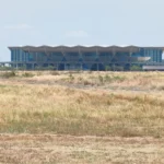 Majalengka Capai 40 Derajat Celcius Didukung Angin Kumbang Suhu panas di BIJB Kertajati dan tampak kering kerontang, Kabupaten Majalengka, Jawa Barat, Senin (16/10)----