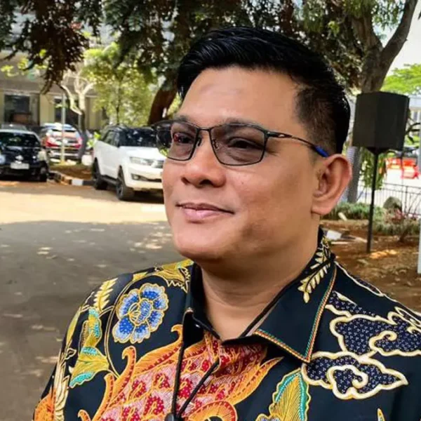 Polda Metro Jaya Ungkap Alasan Sita Ponsel Aiman Witjaksono: Kepentingan Pembuktian dalam Penyidikan Polda Metro Jaya Ungkap Alasan Sita Ponsel Aiman Witjaksono: Kepentingan Pembuktian dalam Penyidikan