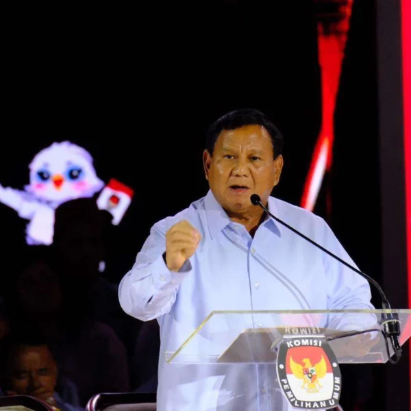 Prabowo Subianto: Ada Paslon Sebut Pertahanan Tidak Ada Rahasia, Ini Lucu dan Tidak Pantas Sebagai Pemimpin Prabowo Subianto: Ada Paslon Sebut Pertahanan Tidak Ada Rahasia, Ini Lucu dan Tidak Pantas Sebagai Pemimpin