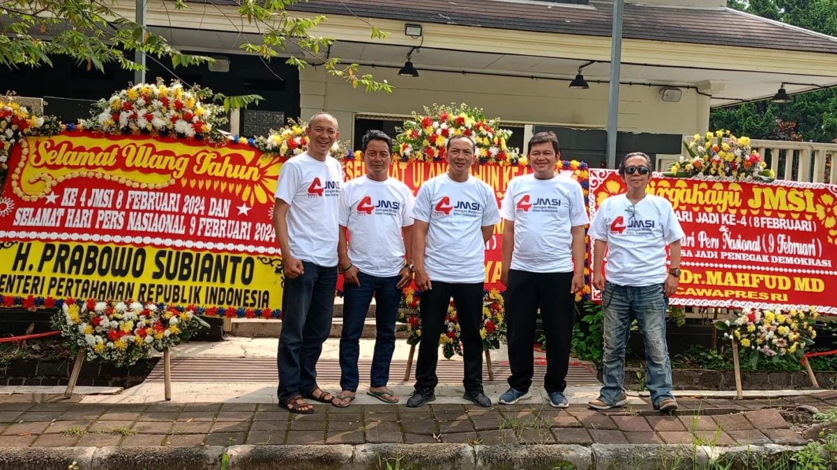 JMSI Jawa Barat Gelar Syukuran dan Diskusi Perkembangan Pers Nasional di HUT ke-4 JMSI Jawa Barat Gelar Syukuran dan Diskusi Perkembangan Pers Nasional di HUT ke-4