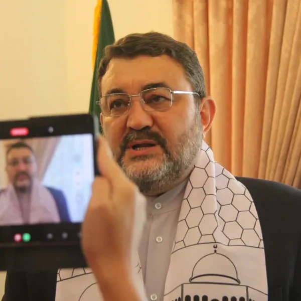 Duta Besar Mohammad Boroujerdi: WNI Tidak Perlu Visa untuk Berkunjung ke Iran Duta Besar Mohammad Boroujerdi: WNI Tidak Perlu Visa untuk Berkunjung ke Iran