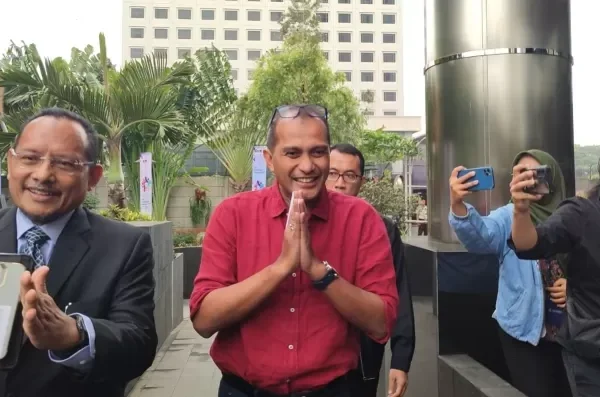 Kenapa Mantan Wamenkumham Eddy Hiariej Ajukan Pencabutan Gugatan Praperadilan Atas Penetapan Tersangka Dirinya di KPK? Kenapa Mantan Wamenkumham Eddy Hiariej Ajukan Pencabutan Gugatan Praperadilan Atas Penetapan Tersangka Dirinya di KPK?