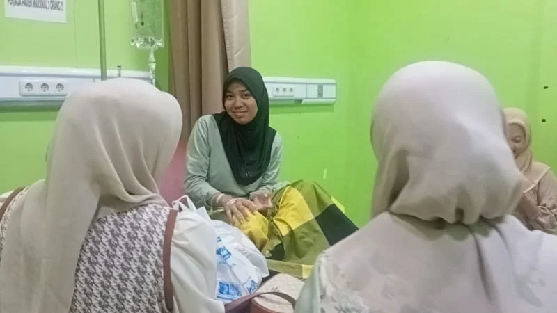 6 Petugas KPPS Kabupaten Sinjai Jalani Medis di Ruang UGD 6 Petugas KPPS Kabupaten Sinjai Jalani Medis di Ruang UGD