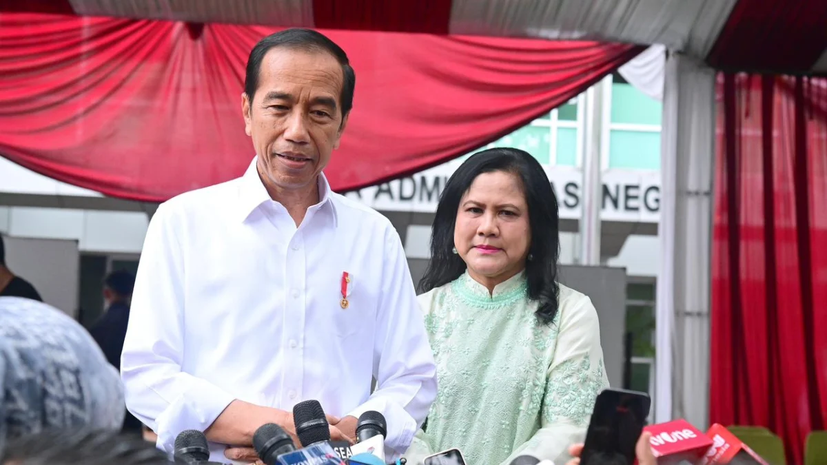 Jokowi Akui Berikan Ucapan Selamat ke Prabowo dan Telah Bertemu dengan Gibran Jokowi Akui Berikan Ucapan Selamat ke Prabowo dan Telah Bertemu dengan Gibran
