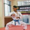 Memulai Perjalanan Karate: Langkah-Langkah Menuju Ketrampilan yang Handal Peraih lima medali emas Muhammad Fathir Miftahul Huda dari cabang karate pada kompetisi olahraga siswa Nasiona