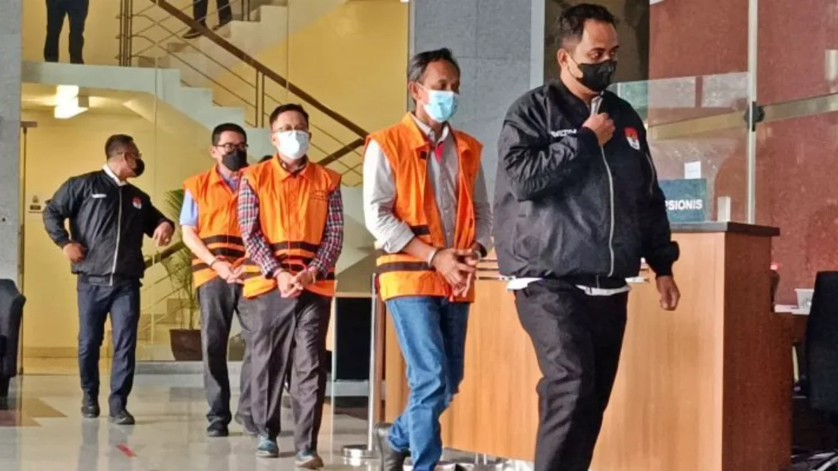 Korupsi Pengadaan Lahan HGU PTPN XI Rugikan Negara Rp30,2 Miliar Tiga tersangka korupsi pengadaan lahan HGU PTPN XI/RMOL