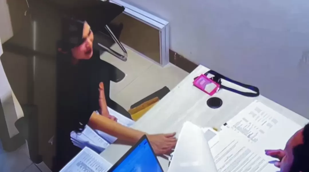 Kejagung Dalami Perjanjian Pisah Harta Harvey Moeis-Sandra Dewi Artis Sandra Dewi saat jalani pemeriksaan di ruang penyidikan Jampidsus Kejagung, Rabu (15/5). (Dok. Kejaksaan