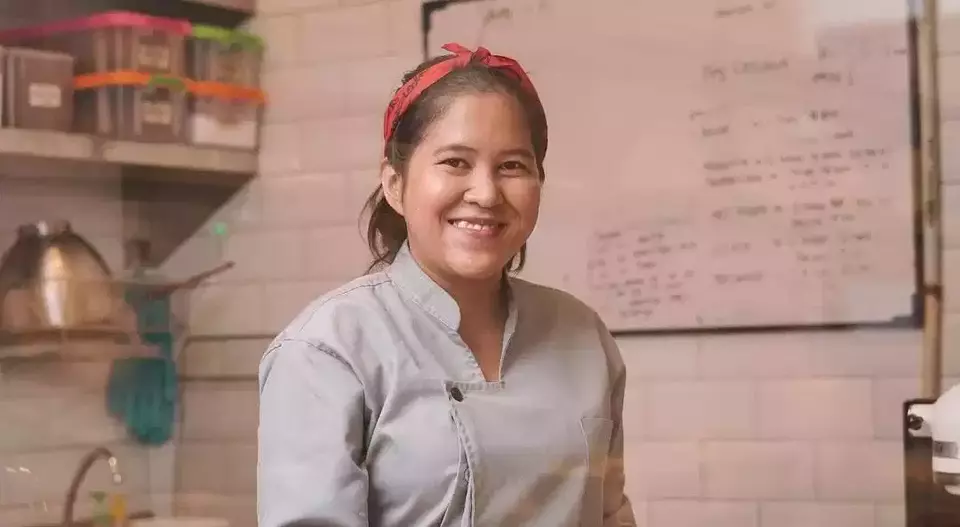 Anak Tino Karno Bantah Tuduhan Rano Karno Tidak Pernah Bantu Keluarganya, Nabila Yoestino: Gue Sakit Hati Nabila Yoestino membantah tuduhan Rano Karno tak pernah membantu Tino Karno dan keluarga (TikTok/@nabillaystno