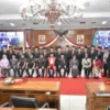 65% Anggota DPRD Salatiga Periode 2024-2029 adalah Wajah Baru Penjabat (Pj) Wali Kota Salatiga, Yasip Khasani beserta Istri menghadiri Pelantikan anggota DPRD Salatiga peri