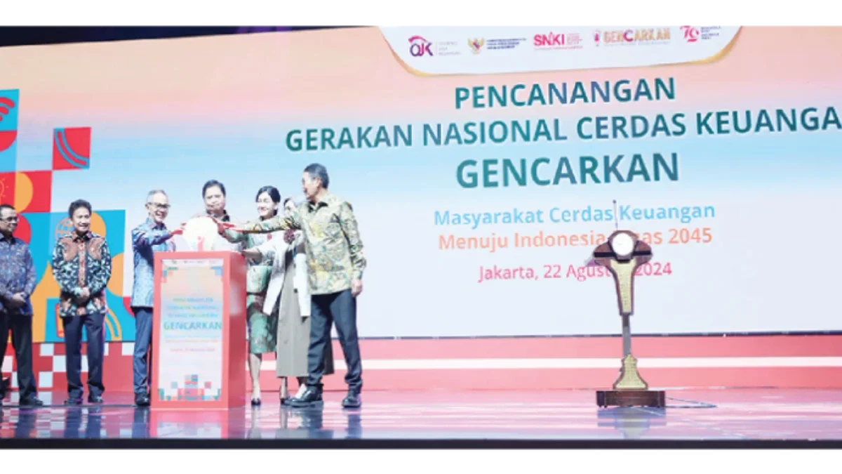 Dorong Literasi, OJK Resmi Canangkan Gerakan Nasional Cerdas Keuangan Kegiatan Pencanangan Gerakan Nasional Cerdas Keuangan, di Jakarta, Kamis (22/8/2024).