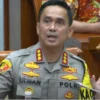 Kapolrestabes Semarang Kombes Irwan Anwar Dicopot Jadi Sorotan Kapolrestabes Semarang Kombes Irwan Anwar dalam RDP dengan Komisi III DPR, Selasa (3/12/2024). Foto: YouTube/D