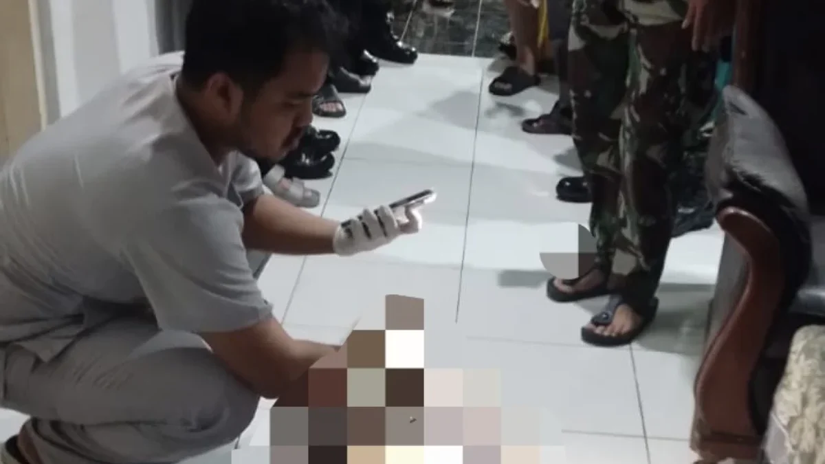Seorang pensiunan dokter hewan, Waluyo Budiharjo (75), ditemukan meninggal dunia di rumahnya yang terletak di