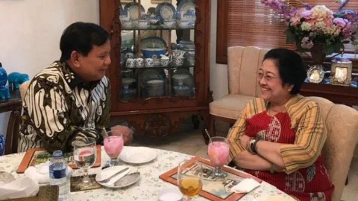 Akankah Ada Kejutan 23 Januari, Prabowo-Megawati Bersilaturahmi? Pertemuan lama antara Ketua Umum Partai Gerindra Prabowo Subianto dan Ketua Umum PDIP Megawati Soekarnoputri.