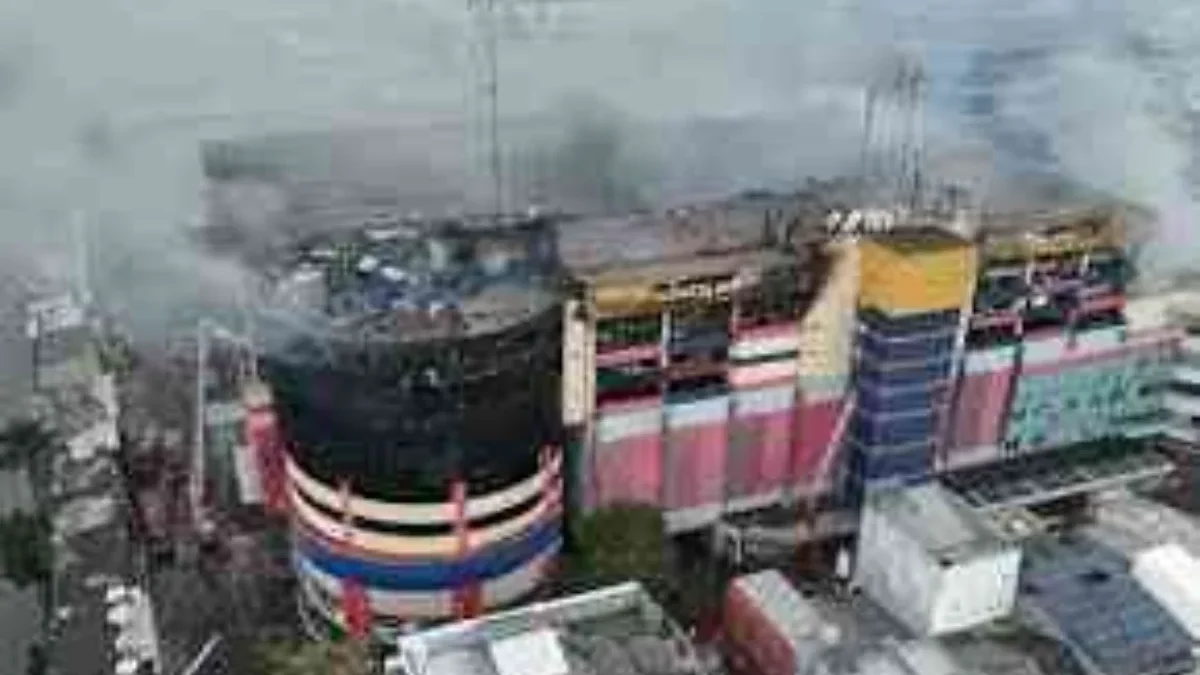 Polisi: Jenazah Korban Kebakaran Glodok Plaza Proses Identifikasi Kebakaran Plaza Glodok Jakarta (Sumber: Freepik)