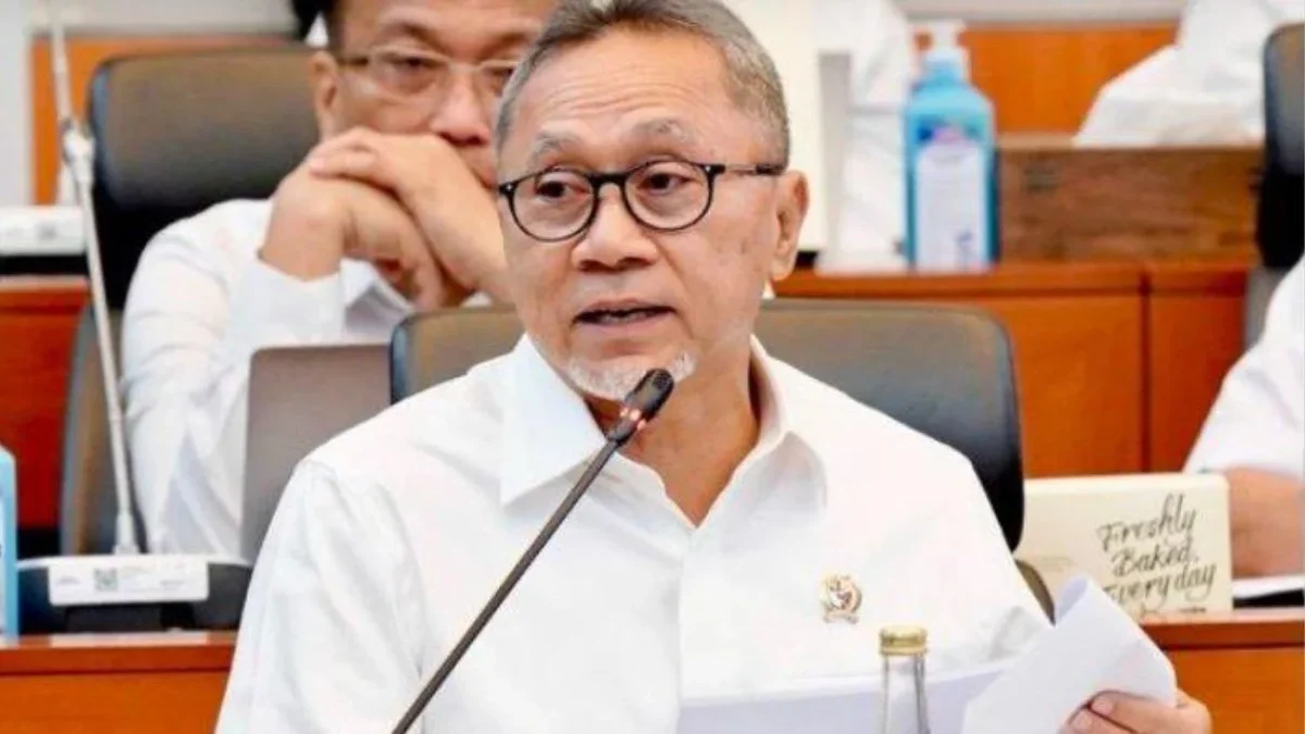 Harta Kekayaan Menko Pangan Zulhas Menukik Jadi Rp49,65 Miliar di LHKPN 2024 Menteri Koordinator Bidang Pangan, Zulkifli Hasan, dalam Rapat Koordinasi Terbatas Bidang Pangan di Jakarta, R