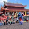 Atraksi Barongsai dan Liong Semarak di Semarang, Catat Lokasi dan Jadwalnya Perayaan Hari Raya Imlek 2025 di Kota Semarang berlangsung meriah, dengan objek wisata Sam Poo Kong menjadi sa
