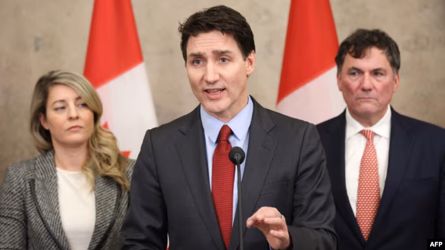 Perdana Menteri Kanada Justin Trudeau berbicara dalam konferensi pers di Parliament Hill, Ottawa, pada 1 Febru