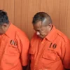 Polres Metro Jakarta Pusat menangkap AA (40), JFH (47), dan FFF (50) karena ketahuan menjadi pegawai Komisi Pe