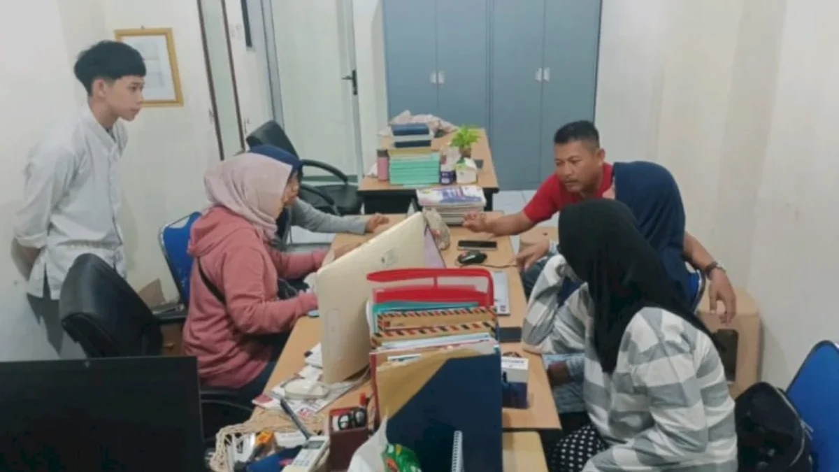 Hari Ini Finalisasi PDSS, SMAN 7 Cirebon: Kanal Pangkalan Data Sekolah dan Siswa Belum Terbuka, Tim Stand By Tim dari SMAN 7 Kota Cirebon masih menunggu kanal PDSS dibuka/RMOLJabar