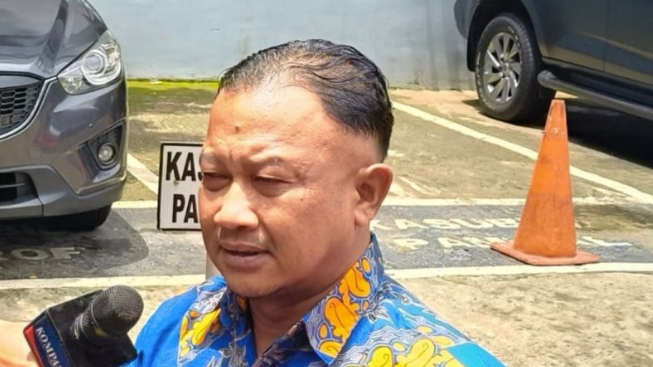 Kasus Penerimaan Suap dari Tersangka Pembunuhan: AKBP Bintoro Ajukan Banding Usai Dipecat Komisioner Komisi Kepolisian Nasional Muhammad Choirul Anam memberikan keterangan pers pada sidang Komisi Kode