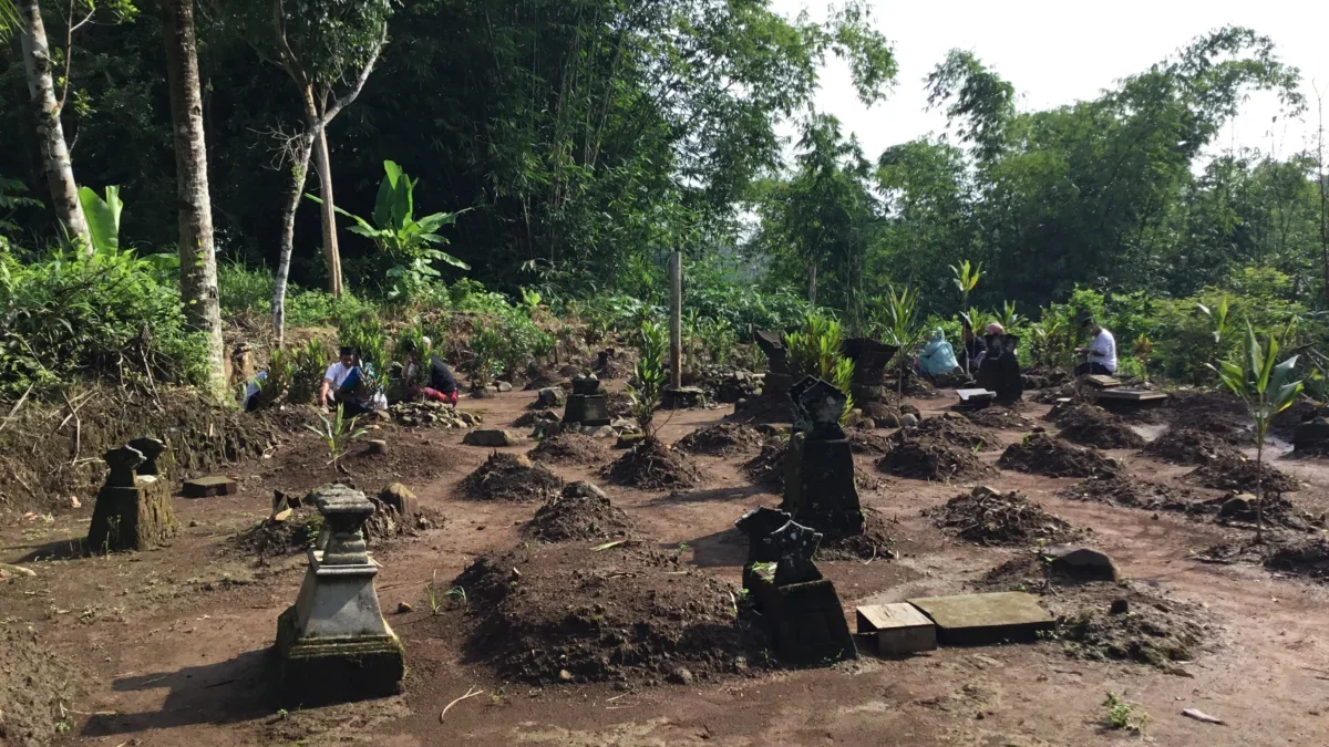 Makam Kuno Saksi Bisu Perang Diponegoro di Desa Bumiharjo, Gondowati Pasukan Elit Perempuan Mataram Makam kramat Gumuk, Dukuh Sodong Desa Bumiharjo Kecamatan Borobudur Kabupaten Magelang, terdapat makam kuno ya