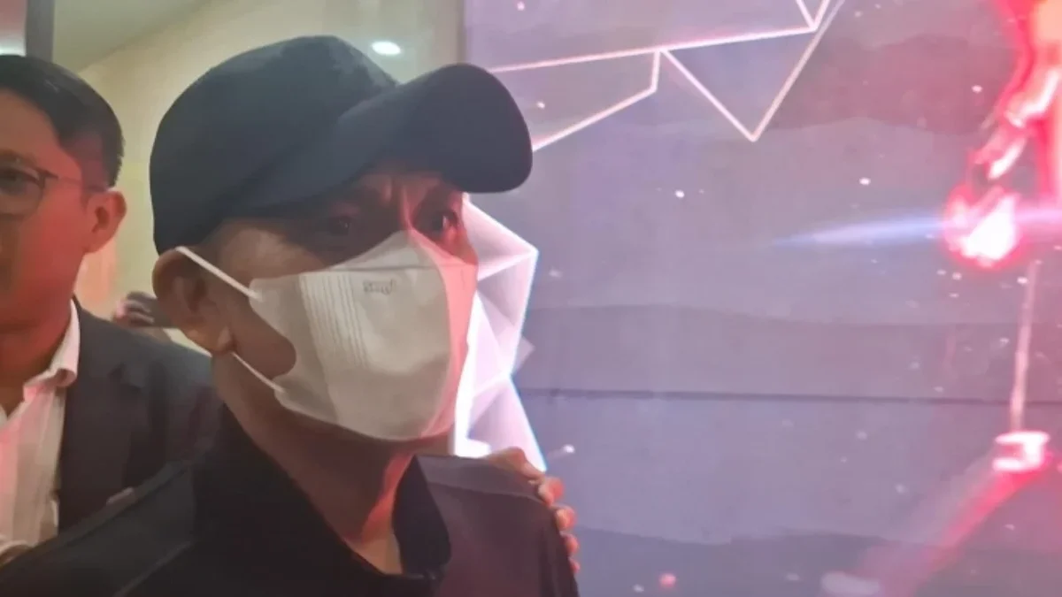 Kepala Desa (Kades) Kohod, Arsin didampingi kuasa hukumnya, Yunihar memenuhi panggilan Bareskrim Polri/RMOL