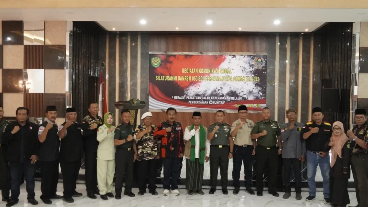 Perkuat Sinergitas, Korem 063/SGJ Silahturahmi Bareng Ketua Ormas se-Wilayah Kota Kab Cirebon Danrem 063/SGJ Kolonel Inf Hista Soleh Harahap S.I.P.,M.I.P. didampingi para Kasi menggelar kegiatan Silahtura