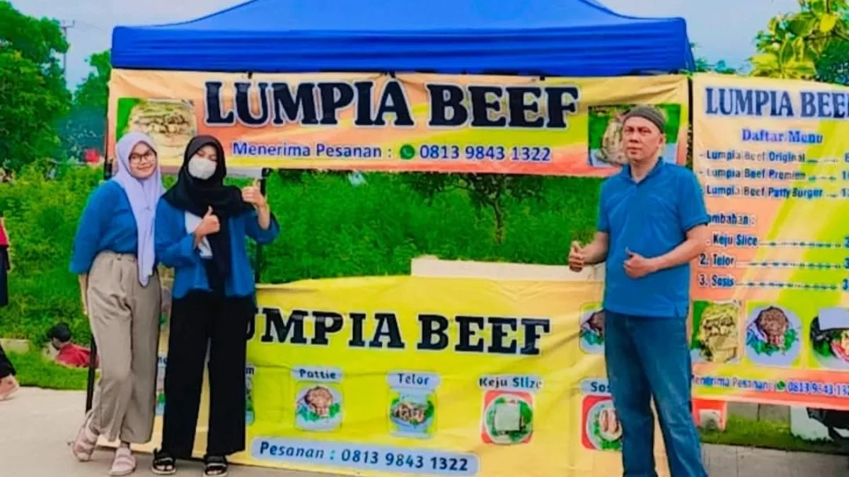 Lumpia Beef Lumer di Kawasan Salagedang Regency Purwasari Kabupaten Karawang, Senin (31/3)