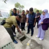 Edo-Farida Tinjau Proses Pembangunan Drainase Jalan Cipto Cirebon Walikota Cirebon Effendi Edo dan Wakil Walikota Cirebon Siti Farida bersama perangkat daerah terkait sidak ke