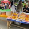 Sejumlah pedagang takjil di Kabupaten Bekasi mengeluh karena penjualan makanan berbuka puasa Ramadhan 1446 Hij