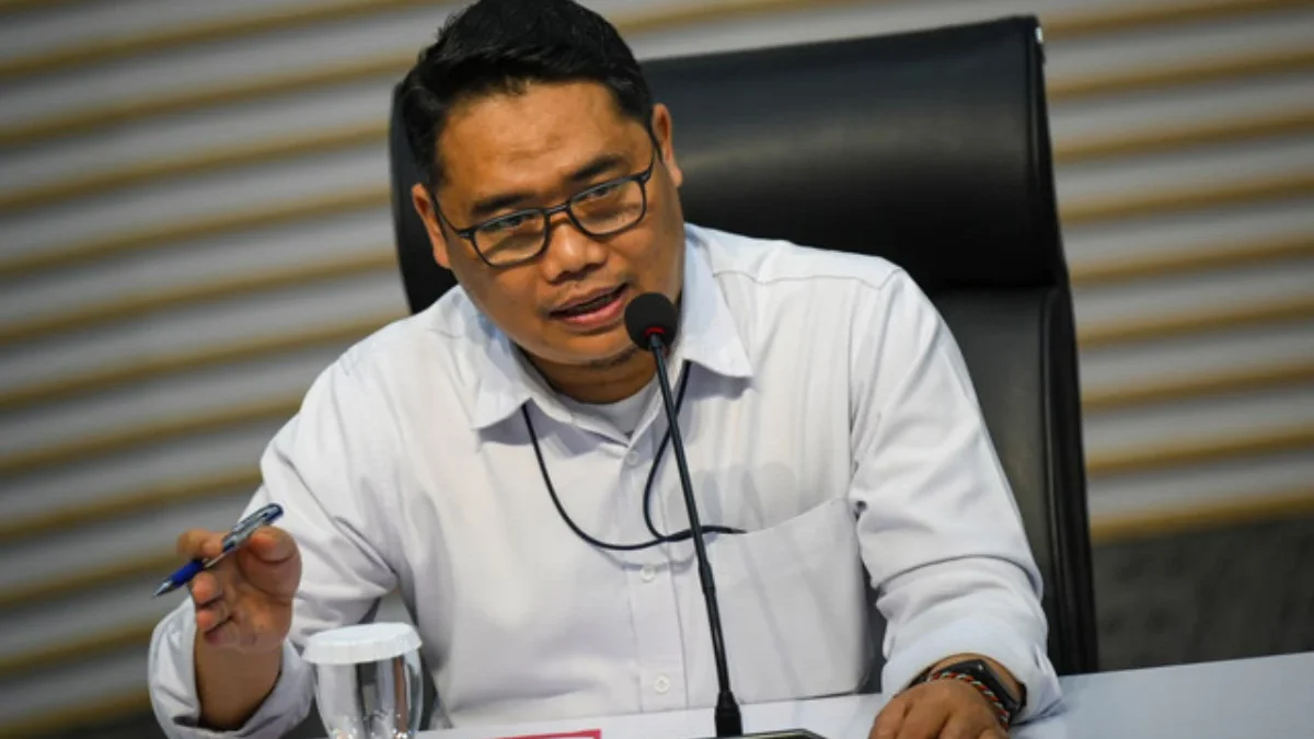 Direktur Penyidikan KPK Asep Guntur Rahayu menyampaikan pemaparan saat konferensi pers penahanan Bupati Situbo