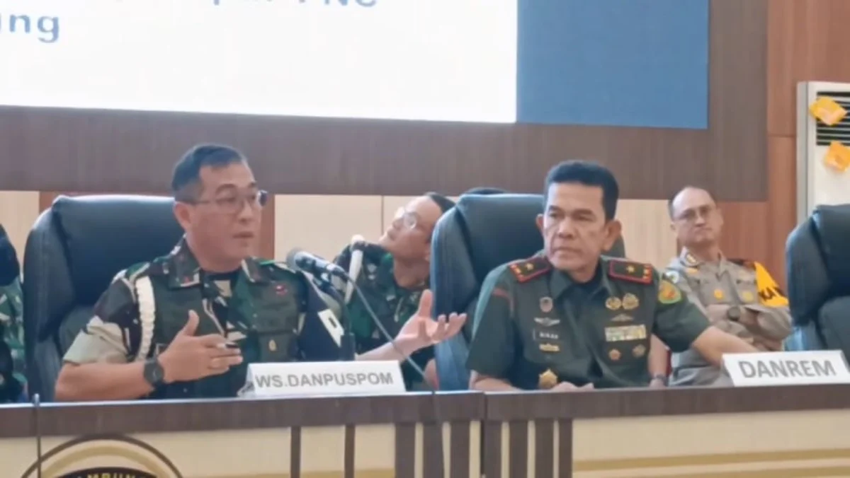 Ws Danpuspomad, Brigjen TNI Eka Wijaya Permana saat konferensi pers di Polda Lampung, Selasa (25/3/2025). (Fot