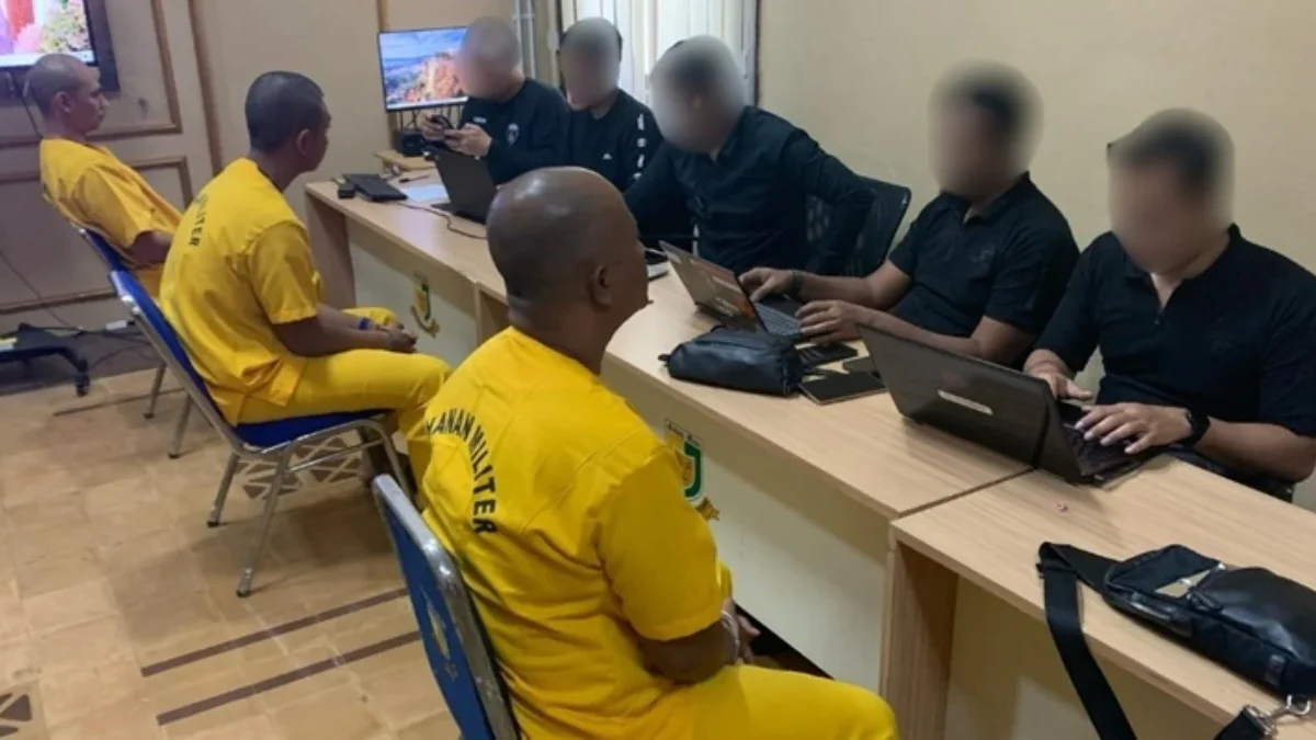 Tiga anggota TNI berinisial RBS, YR, dan SS diperiksa polisi pada Jumat, 21 Maret 2025 (IST)