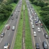 Sejumlah kenndaraan di ruas tol Cikopo-Palimanan (Cipali), Indramayu, Jawa Barat, 29 Maret 2025. Pada H-2 Leba