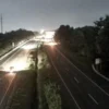 Arus lalu lintas di Tol Trans Jawa pada Sabtu (29/3/2025) malam. (Foto: CCTV Jasa Marga)